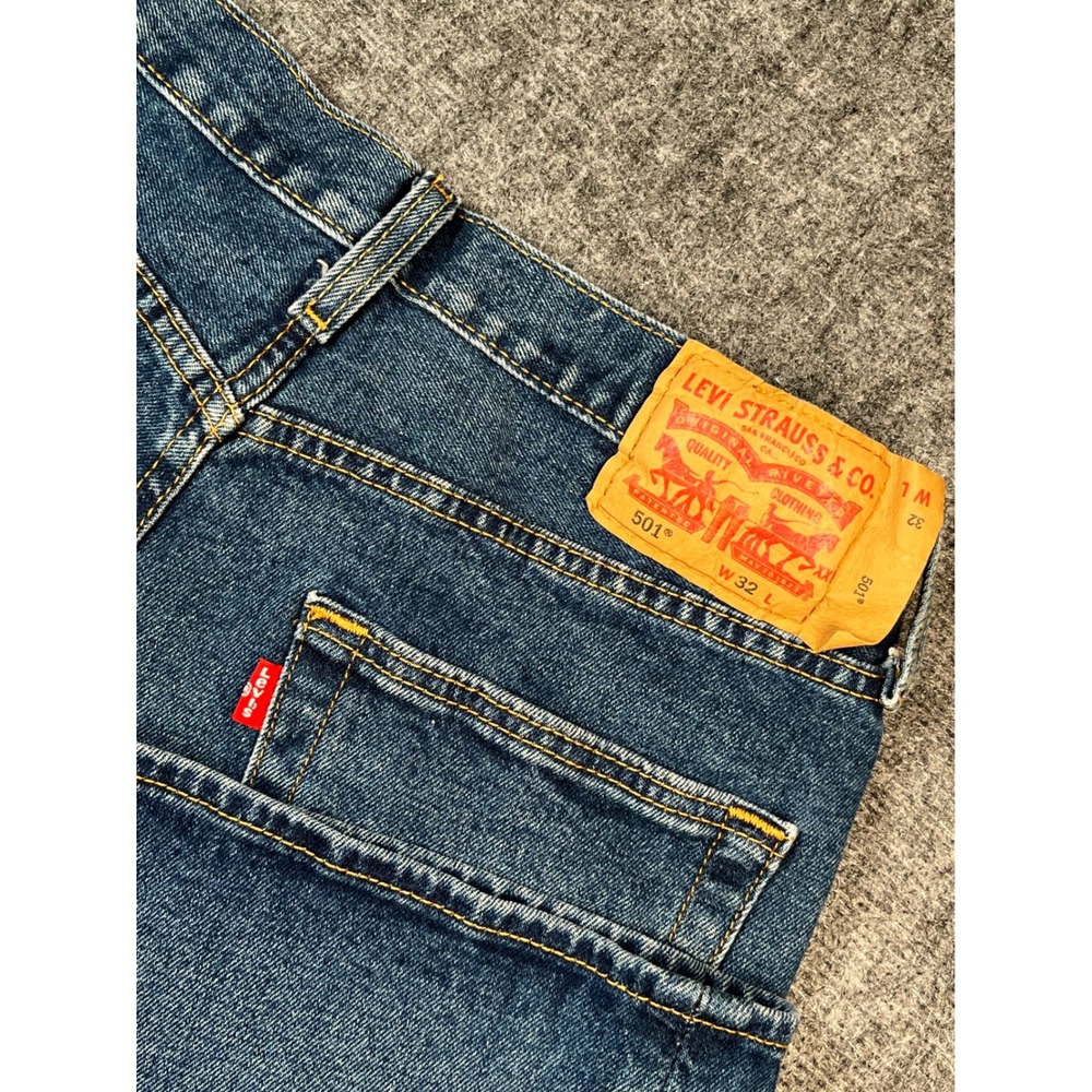 Levi's 501 Denim Jean Shorts Mens Size 32 Button Fly Blue